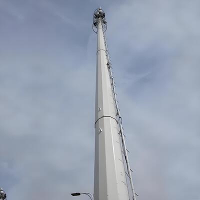 Mât tubulaire de Communication scénique de ville à micro-ondes galvanisé extérieur 5G 4G, monopôle respectueux du paysage, 20 28 36M