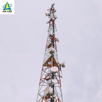 Tour en acier d'angle à 3 pattes en acier Q355 de 35M 46M 62 mètres pour la couverture de signal de zone frontalière
