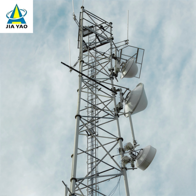 Tour de treillis en acier tubulaire à 3 pieds robuste pour la communication dans une zone minière éloignée Station de base 4G 5G Q345B Mât résistant au vent galvanisé à chaud