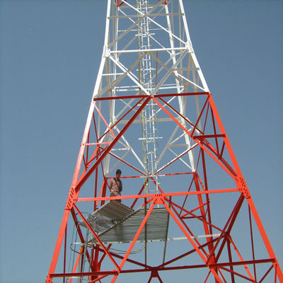 Réseau Wifi mobile 4G 5G GSM Signal radio 4 Léges Angle Tour de télécommunication en acier