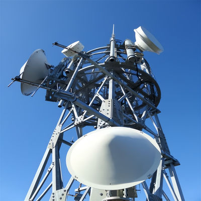 Tour de télécommunications et accessoires de Bts Solar Power 3 jambes Tour de radio auto-supportante angulaire