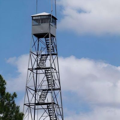 Système de surveillance de la tour de protection contre les incendies en acier