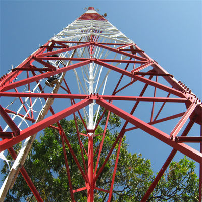 Tour en acier à angle galvanisé à 4 jambes 50M Télécommunication cellulaire Mast angulaire