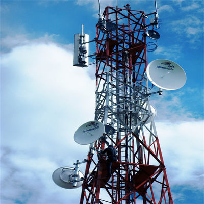 4 jambes d'acier à angle de fer auto-supportant la tour de réseau de télécommunications et Internet fournisseur de services Internet antenne sans fil 5G