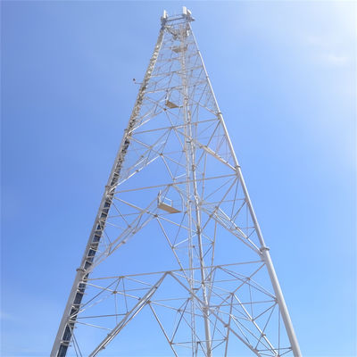 Autoportant à chaud galvanisé récepteur de télévision numérique radio cellulaire télécom Wifi antenne triangulaire tour de mât en acier