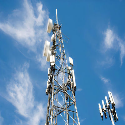 Tour à grille autoportante de 30 m pour la communication Tour GSM en acier angulaire
