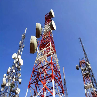 Tour à grille autoportante de 30 m pour la communication Tour GSM en acier angulaire