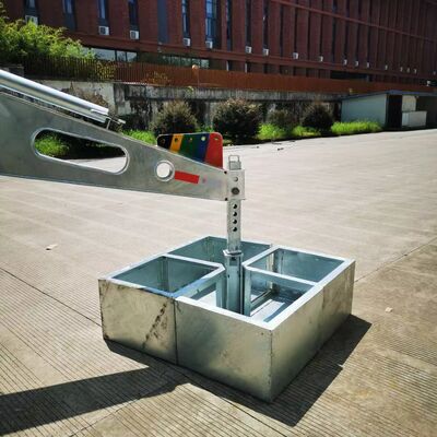 Tour télescopique 15-30M Chariot en acier galvanisé monté Antenne de communication 40M/S étanche au vent