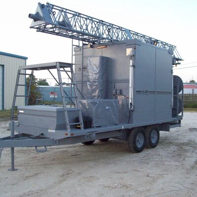 24m 25m 30m Voiture mobile remorque montée éclairage cellule tubulaire sur roues réseau télescopique antenne tour de communication mât