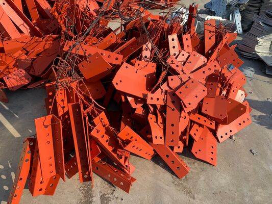 Tour d'antenne angulaire 5G haute performance à 4 pieds pour la communication sans fil