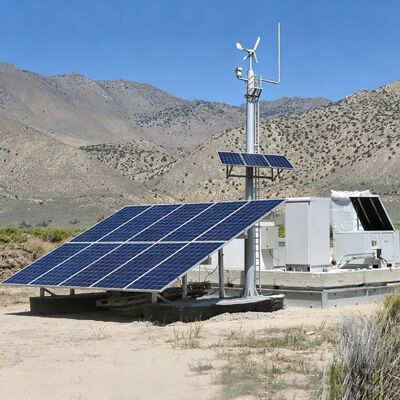 tour de communication soutenue par hybride solaire de vent de 20M 30M pour la station de base d'énergie renouvelable