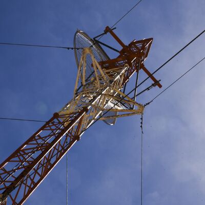 Vent haubané galvanisé par communication sans fil de tour de fil résistant pour la transmission du signal 5G