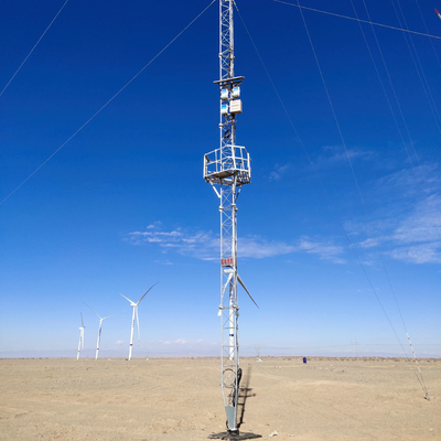 Tour anémométrique galvanisée de haute précision de 60 m pour l'évaluation des ressources du parc éolien avec supports de capteur à plusieurs niveaux et système de déploiement de fonctionnalités de sécurité anti-escalade