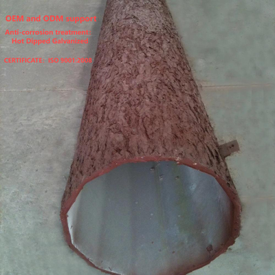 Tour de communication de camouflage de palmier bionique de style tropical de 15 à 45 m pour la couverture du signal des stations côtières Noyau en acier galvanisé de 30 ans et feuilles résistantes aux UV